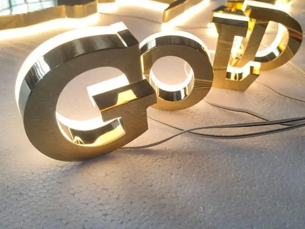 Dual-lit channel letters